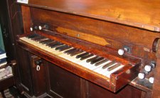 keyboard - organ Sulby Methodist chapel